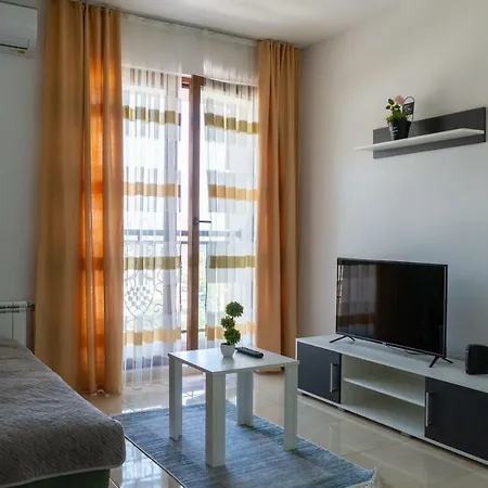 Luxury ǀ ǀ Residential Building ǀ Wifi * Скопье